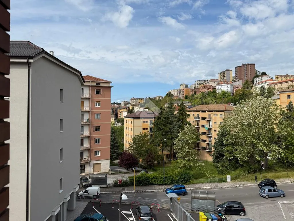 Balcon - Apartment with Balcony in Potenza