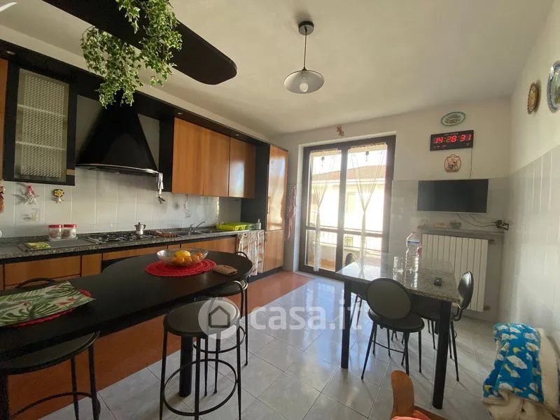 Köök - Three-Storey Villa with Private Garden in Mortara