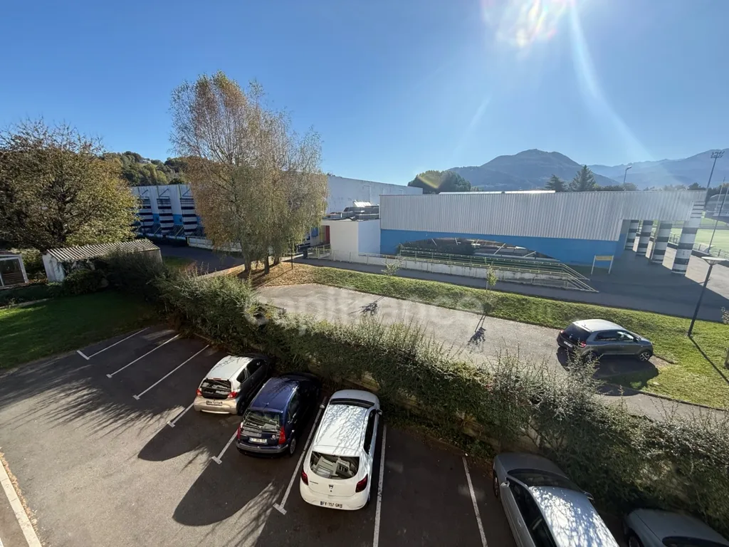 Välivaade - Renovated 3-Bed Flat with South View in Hautes-Pyrénées