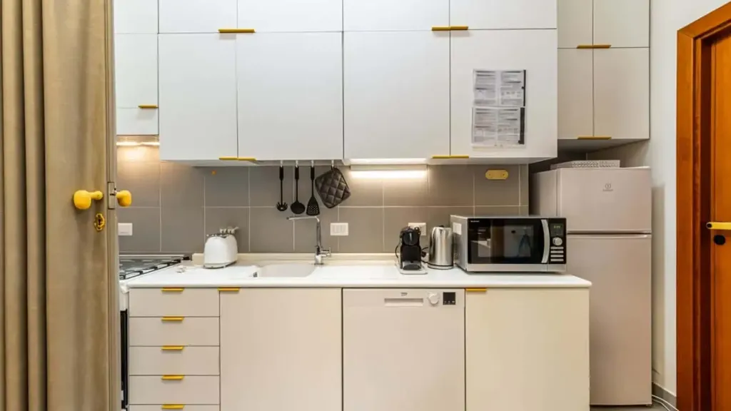 Köök - Studio Apartment with Balcony in Milan