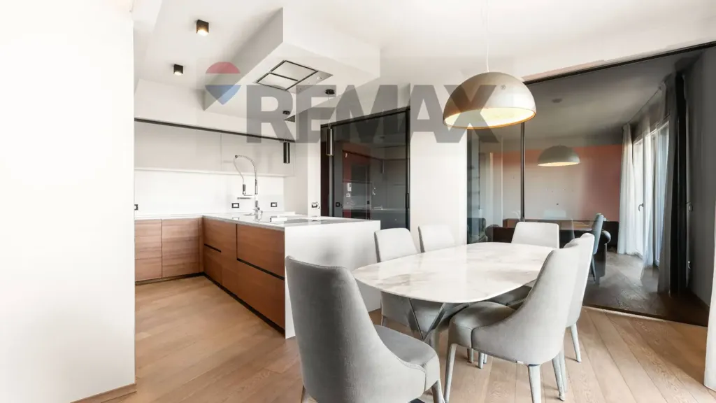 Dining Room - Modern Apartment with Terrace in Legnano