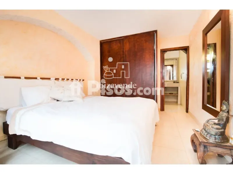 Bedrooms - Villa with Sea Views in Cap Martinet
