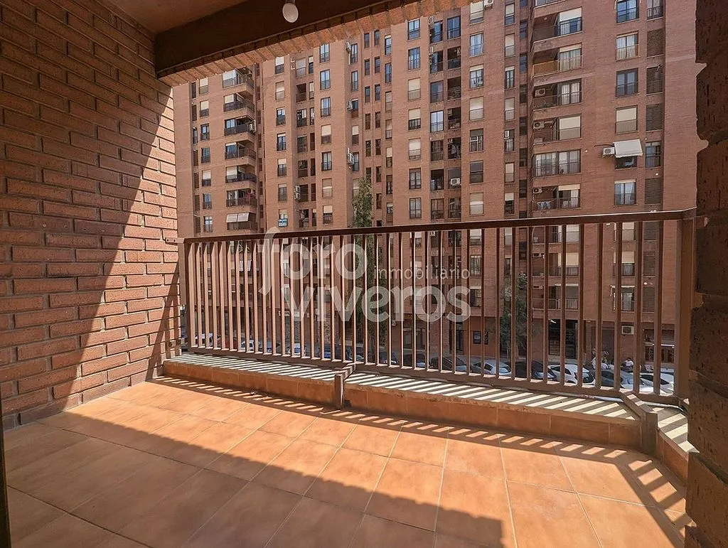 Balcony - Apartment with Balcony and Lift in La Carrasca