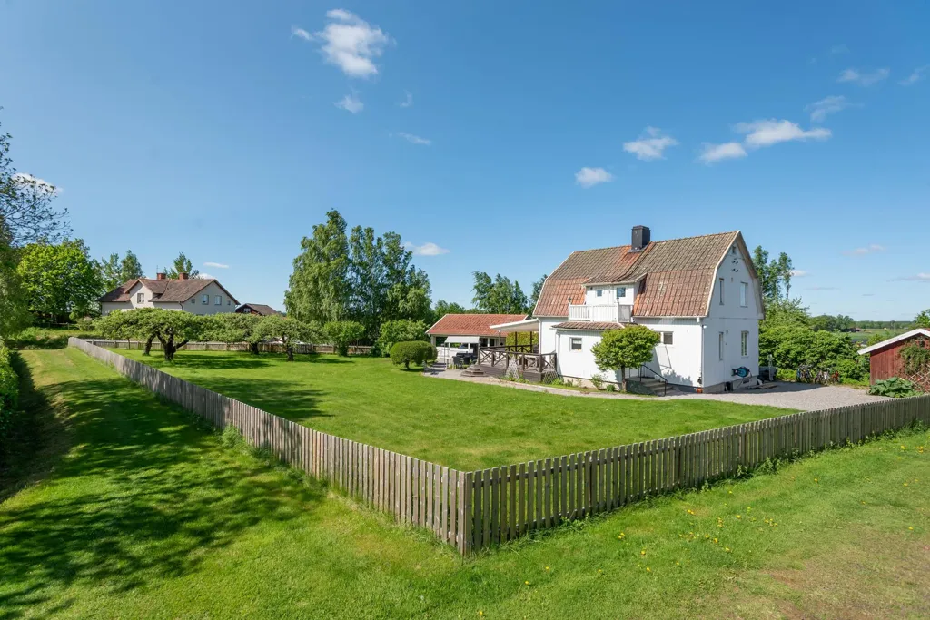 Jardin - Charming Villa with Garden in Gesala