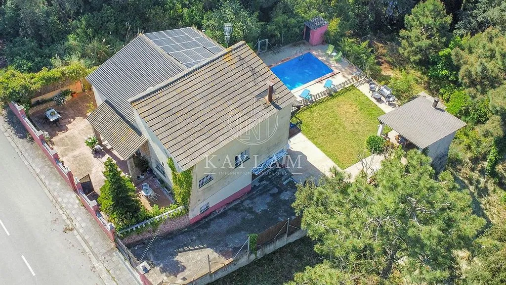 Õhuvaade - Rustic Chalet with Pool in Lloret de Mar