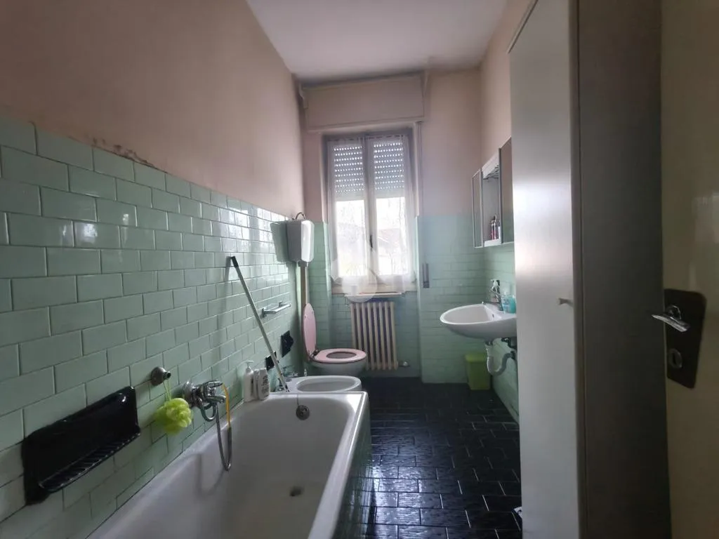 Vannitoad - 3-Room Apartment with Laundry Box in Palazzolo sull'Oglio