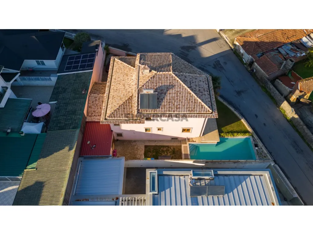 Õhuvaade - Detached House with Pool in Fiães