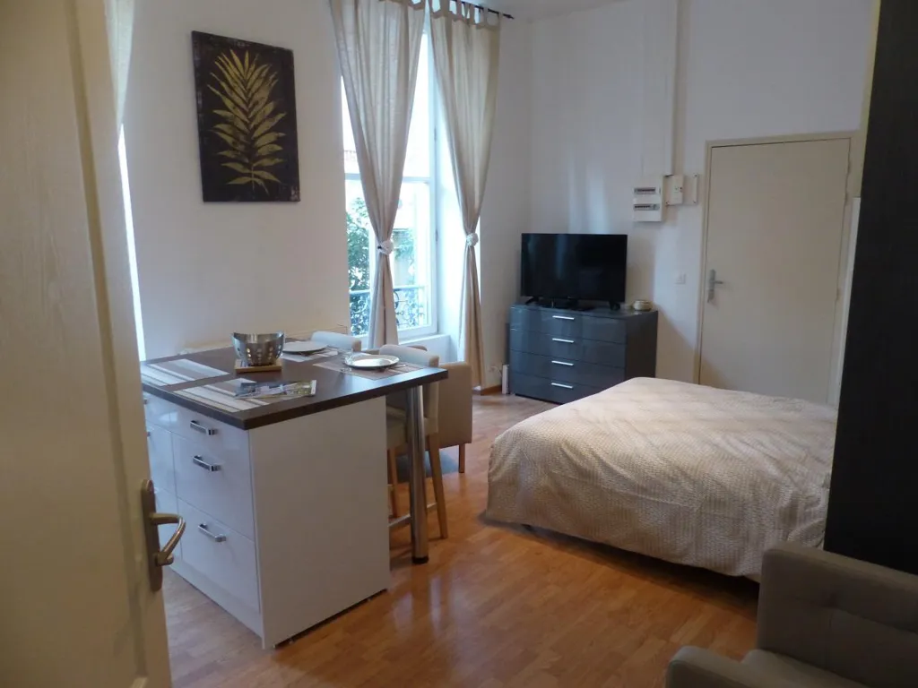 Camere da letto - Studio in UNESCO Triangle d'Or, Nice