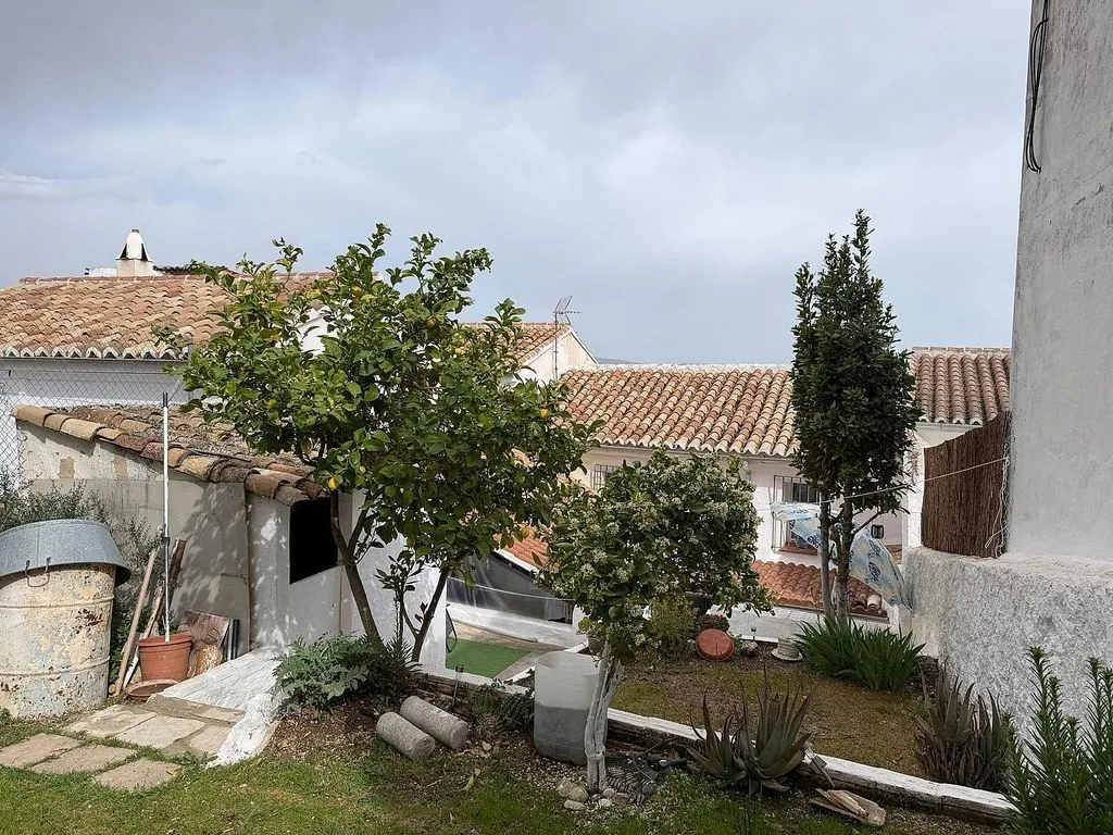 Aed - Chalet with Garden in Archidona