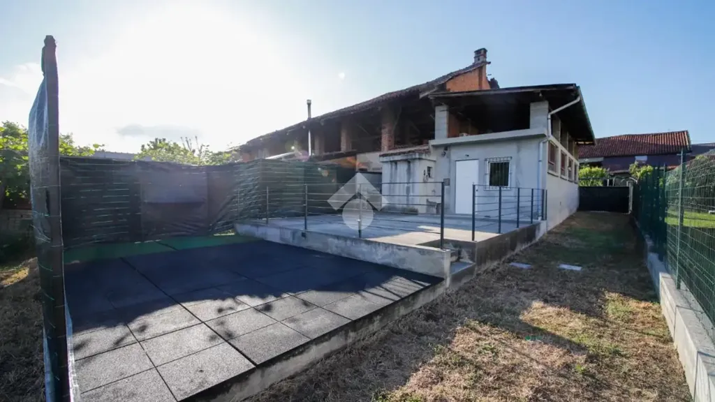 Aed - Semi-detached House with Garden in Bosconero