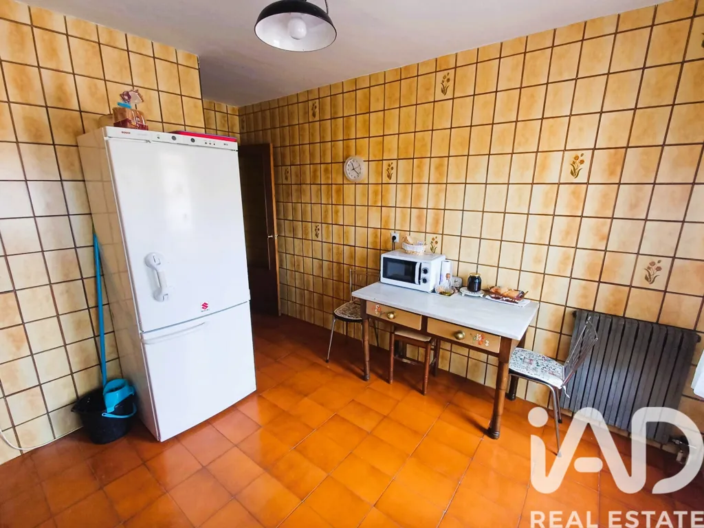 Köök - Chalet with Pool and Garage in Sariegos