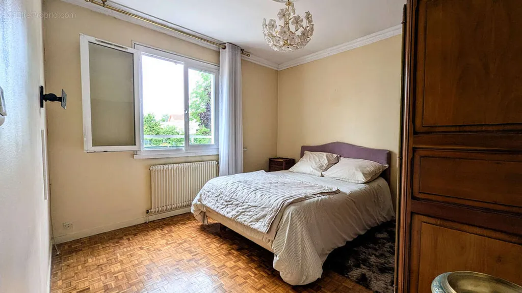Chambres - Maison Individuelle avec Terrasse à Saint-Denis