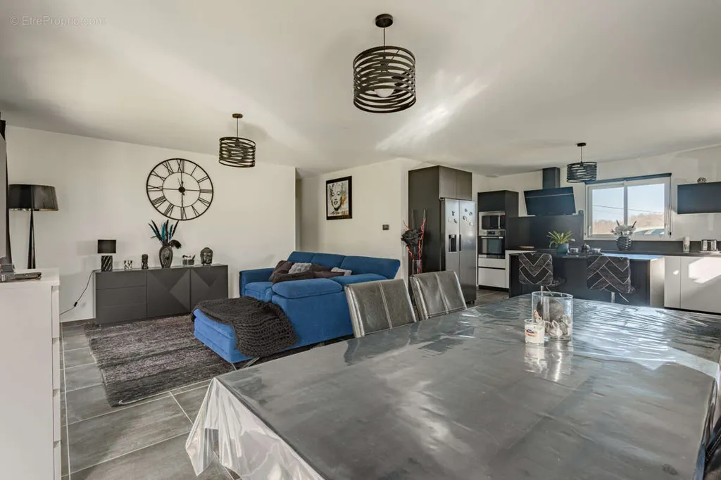 Salle à manger - Maison Neuve avec Piscine à Ascain