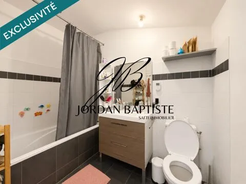 Bathrooms - Loft-Style House with Terrasse in Grisolles