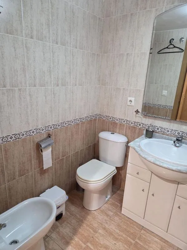 Bathrooms - Furnished Flat with Balcony in Beteró