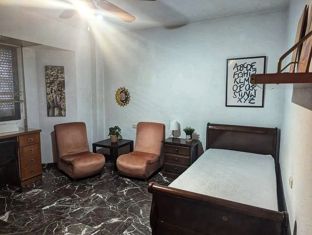 Magamistoad - Spacious Apartment with Pool in Pajaritos, Granada