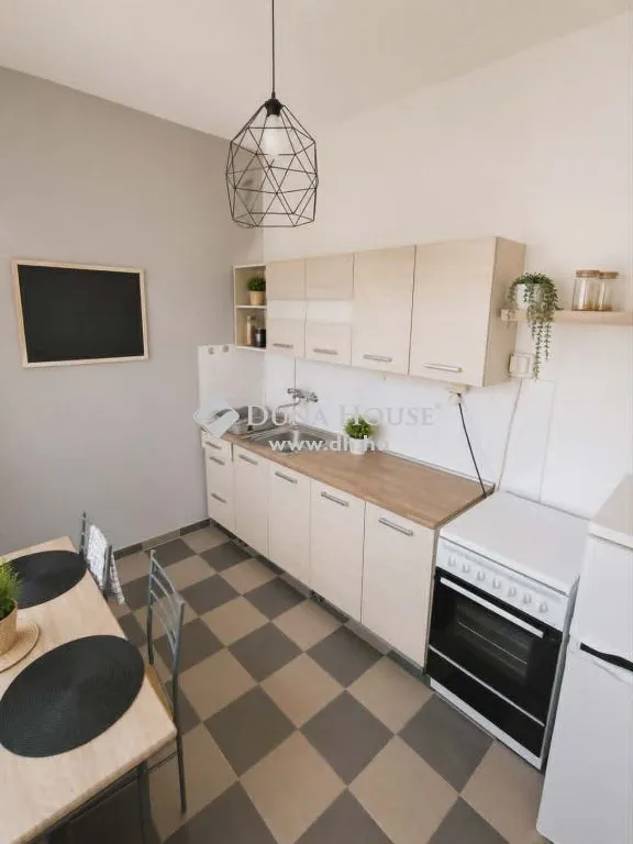 Cucina - Apartment with Panoramic Balcony in Veszprém Centre