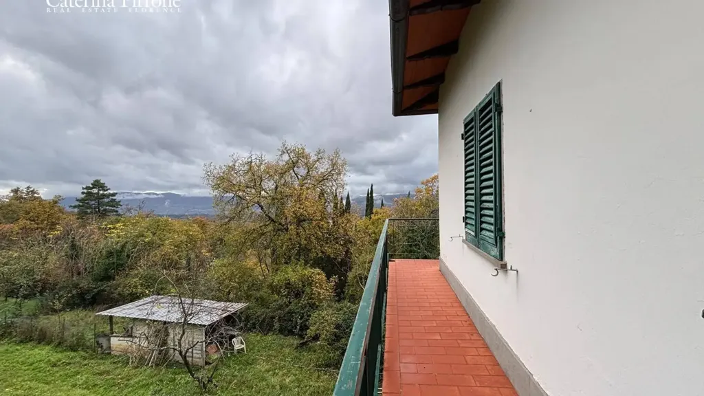 Terrass - Terraced House with Garden in Reggello
