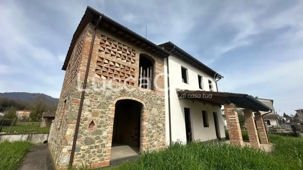 Exterior - Independent Villa with Garden in Capannori