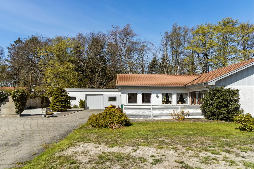 Välivaade - Updated Villa with Sea View in Sæby