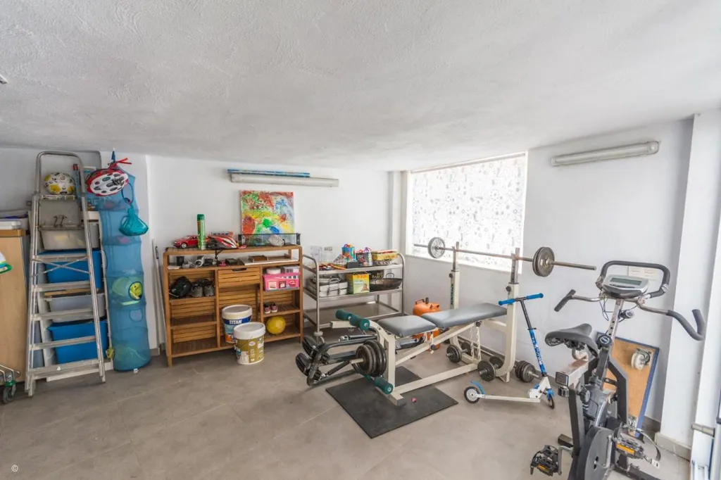 Pièces - Detached Villa with Orchard in Mijas Costa