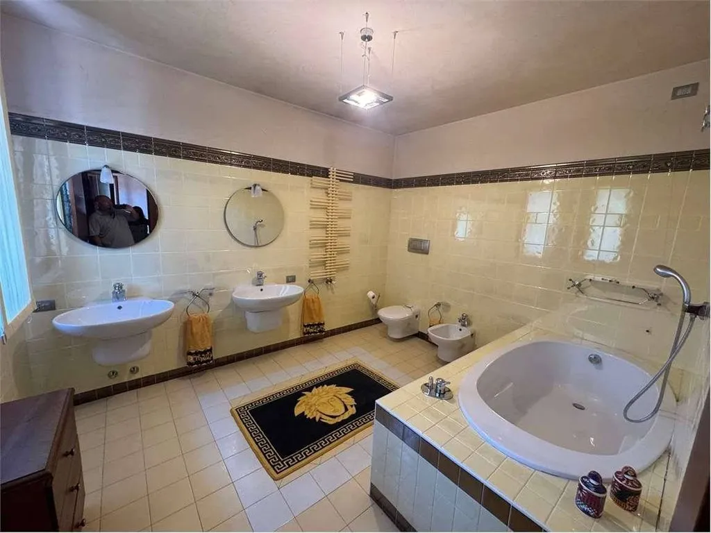 Vannitoad - Luxury Villa with Pool in Volta Mantovana