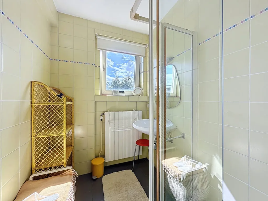 Bathrooms - Architectural 3-Front House with Terrace in Jette