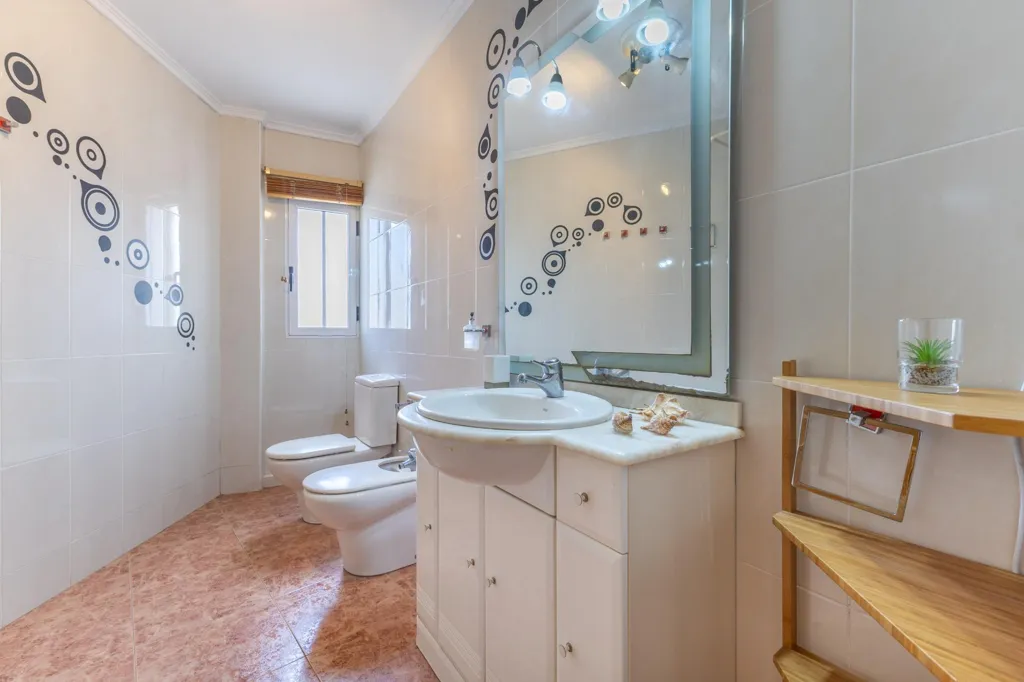 Salles de bain - Apartment with Terrace in Llíria
