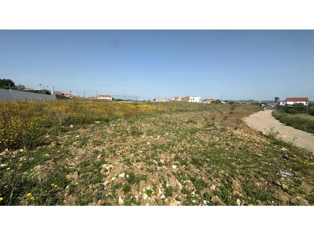 Jardin - Urban Plot with Serra de Sintra Views in Terrugem