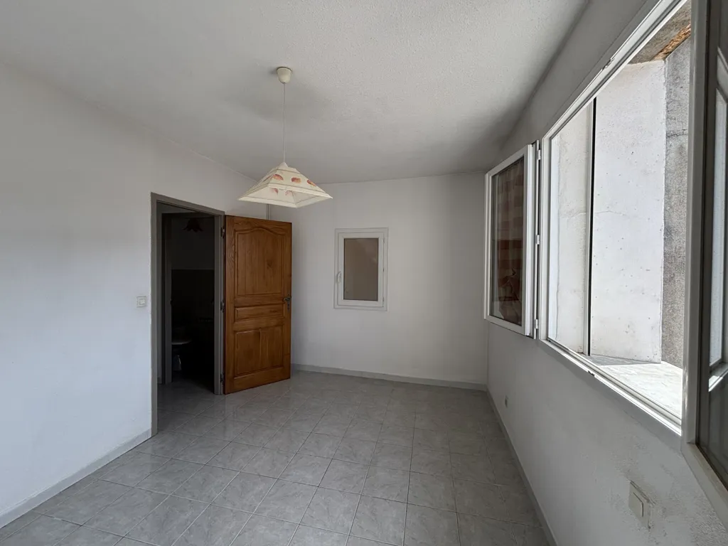 Toad - Bright Apartment with Central Location in Ganges