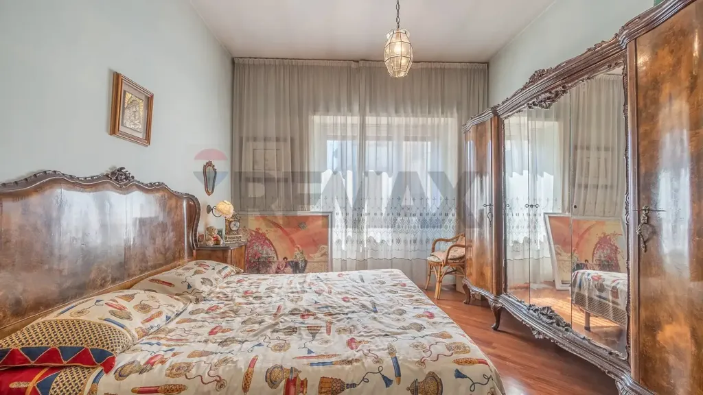 Chambres - Furnished Apartment with Balcony in Rome