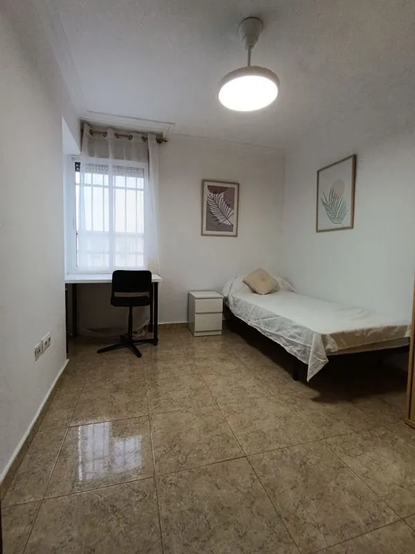 Magamistoad - Furnished Flat with Air Conditioning in Rochelambert