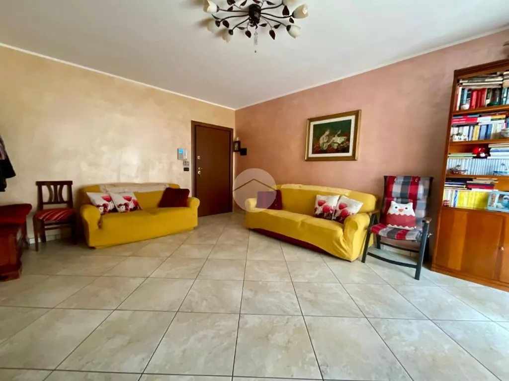 Séjour - Apartment with Private Garden in Leini