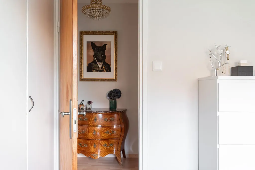 hallway_entrance