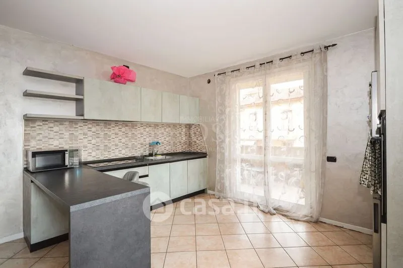 Cuisine - Trilocale with Terrace in Sarnico