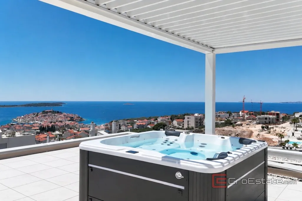 Terrass - Penthouse with Sea View in Primosten