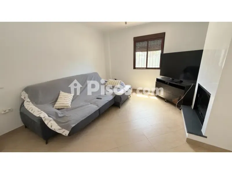 Elutuba - Semi-Detached House with Pool in Ciparsa Dunamar
