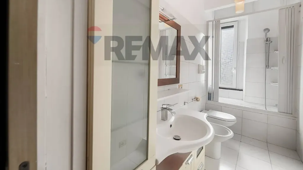 Salles de bain - Restored Two-Bedroom in Sesto San Giovanni