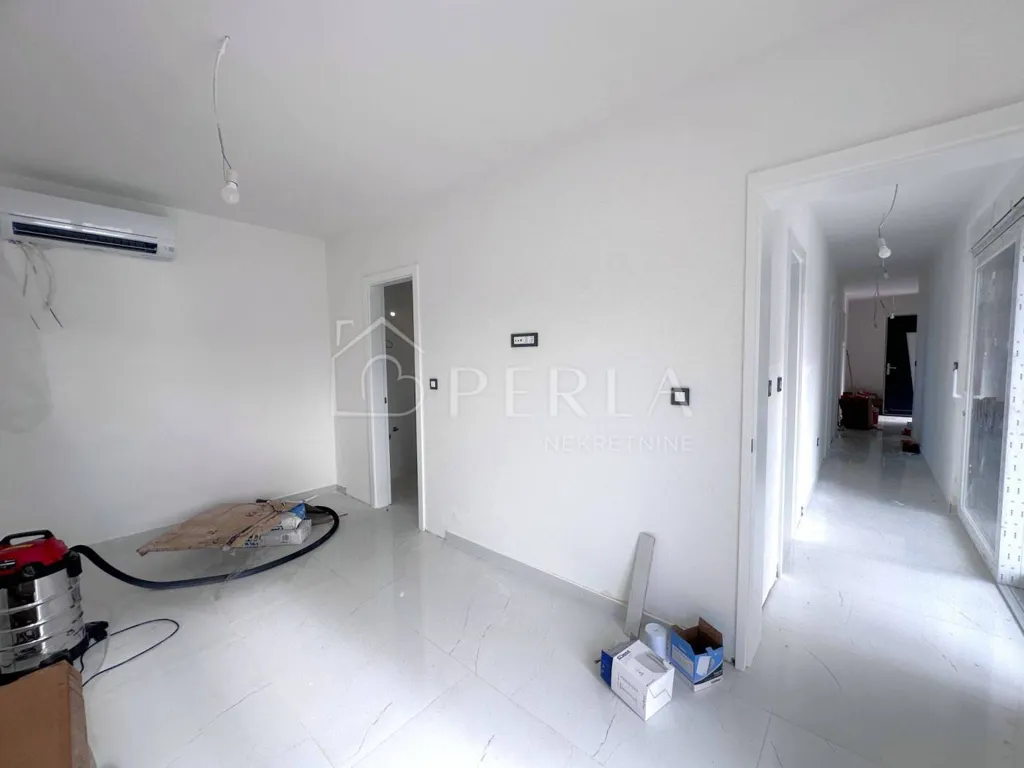 Pièces - Modern Bungalow with Pool in Debeljak, Sukošan