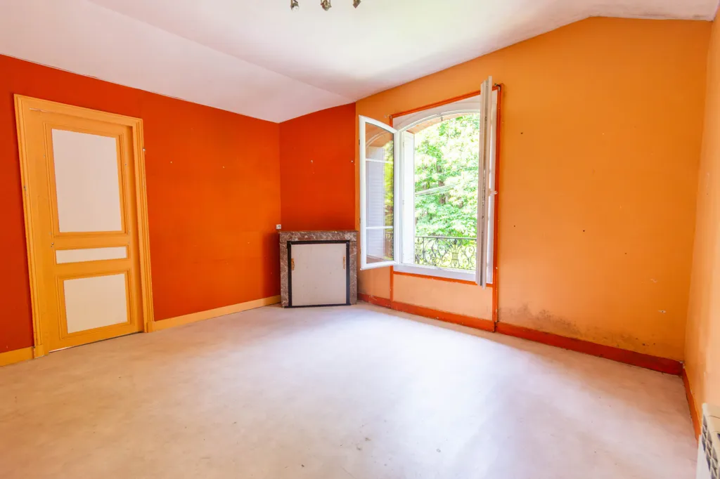 Rooms - Rustic Stone House with Garden in Montmorency