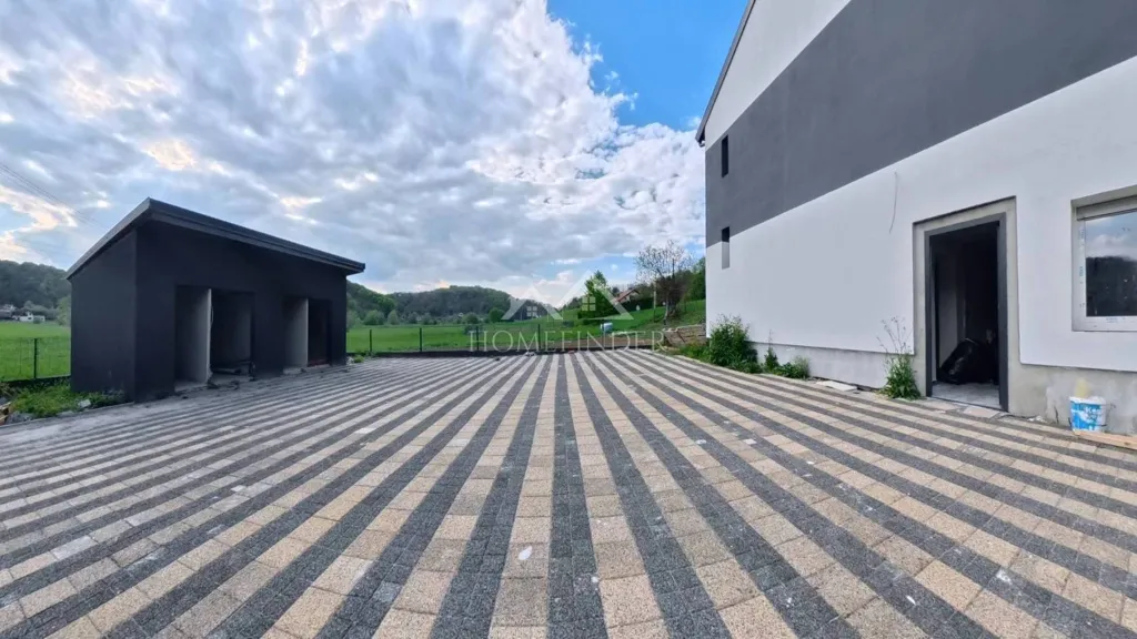 Välivaade - Spacious Apartment with Parking in Mala Erpenja