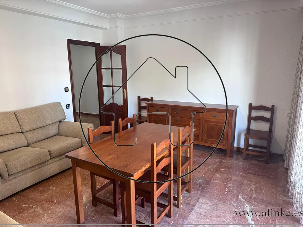 Salle à manger - Furnished Flat with Balcony in Seville