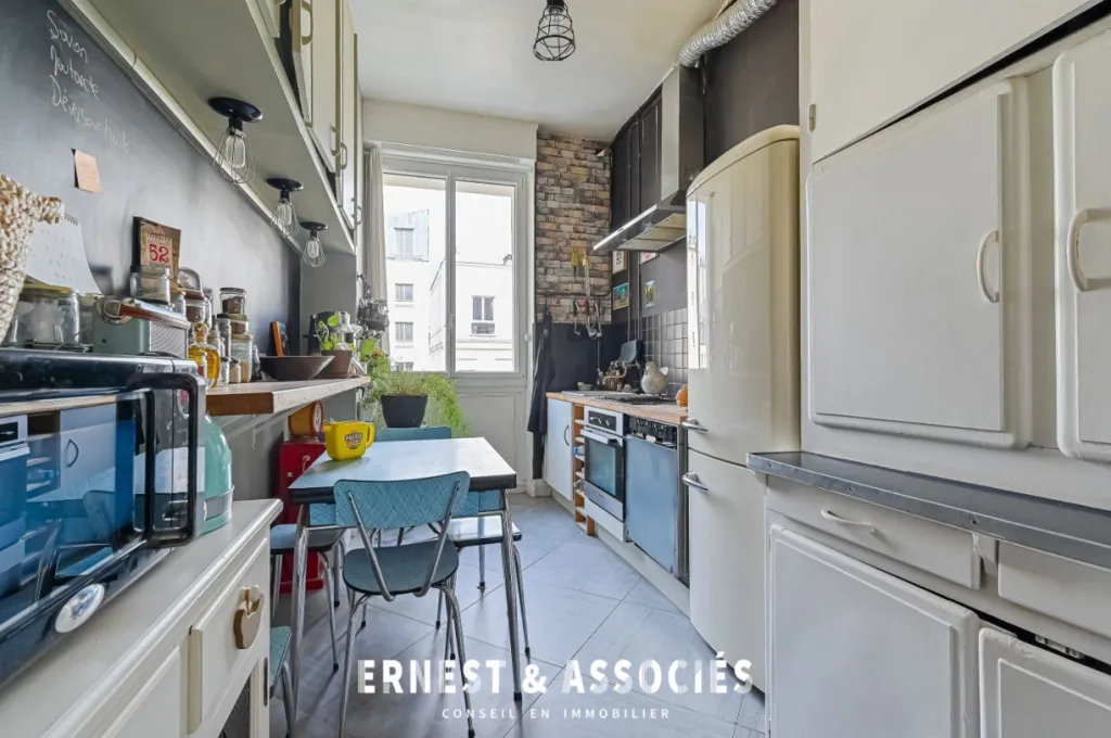 5-toaline korter asukohas Paris 10ème