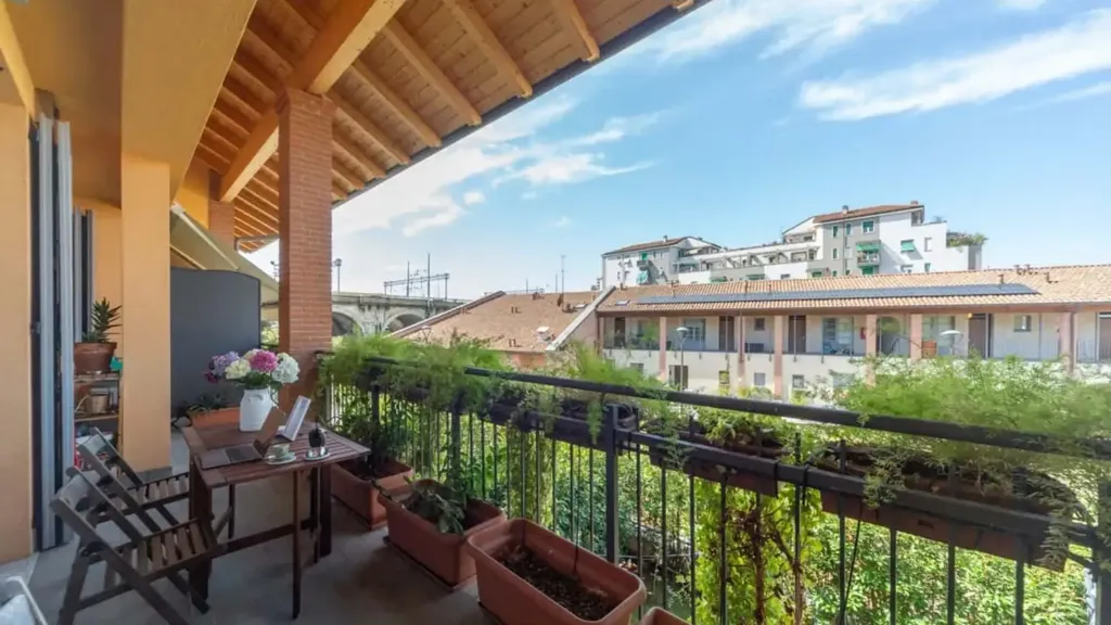balcony