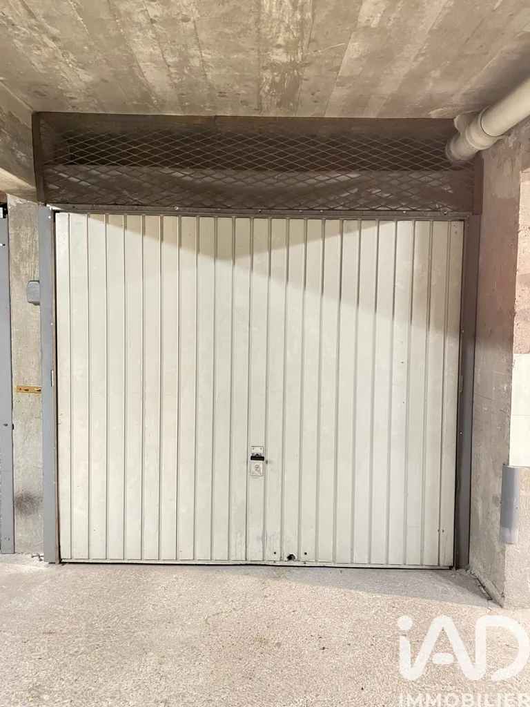 Garaaž - Secure Parking Space in Passy, Paris