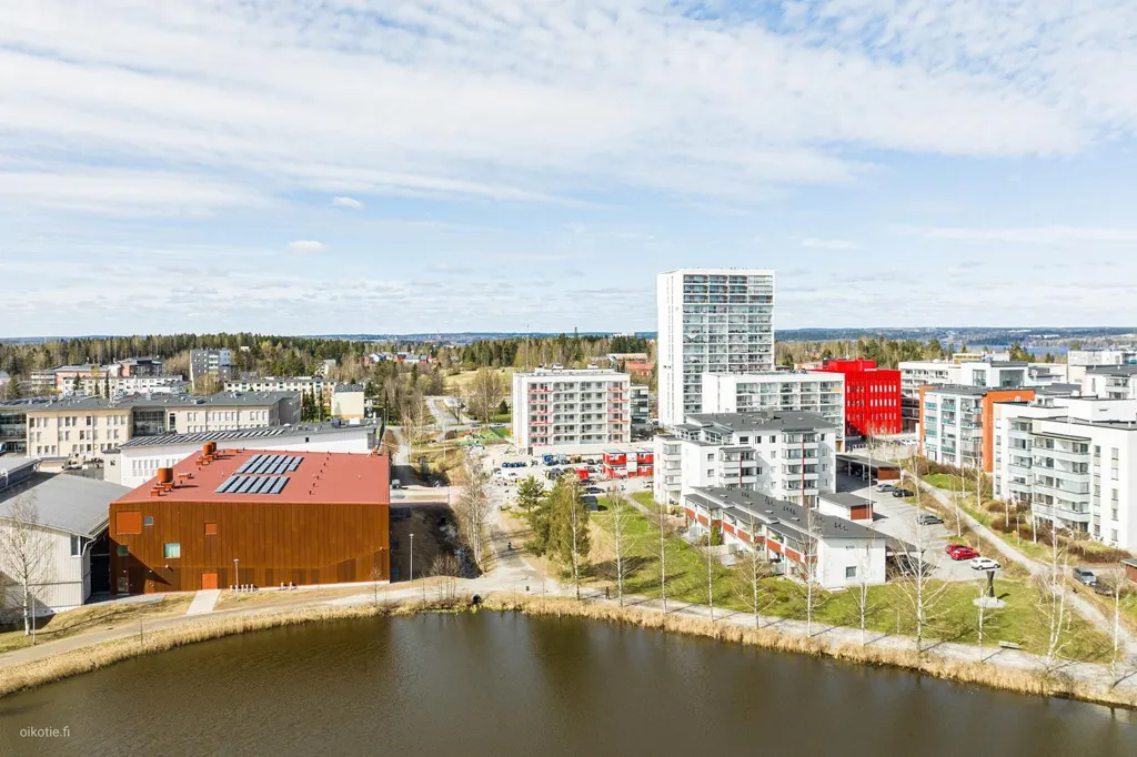 Vue aérienne - Corner Flat with Balcony in Pirkkala Centre