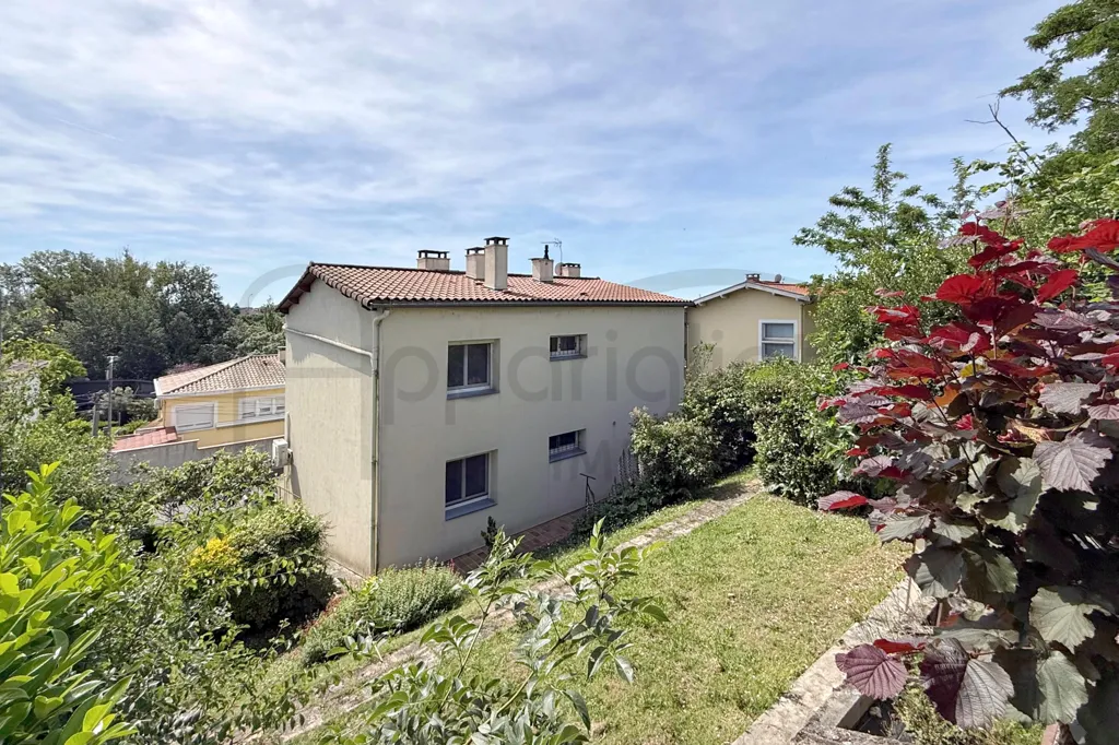 Garden - Individual House with Garage in Blagnac