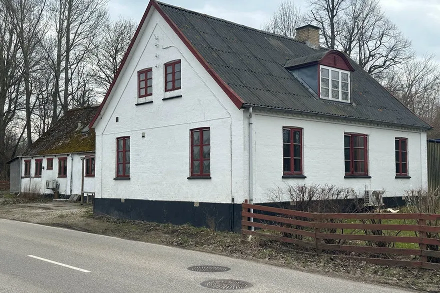 Välivaade - Mixed-Use Property with Garden in Regstrup