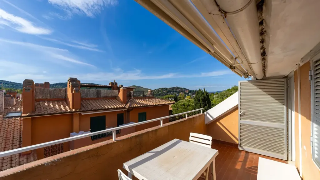 Rõdu - Apartment with Terrace in Porto Ercole