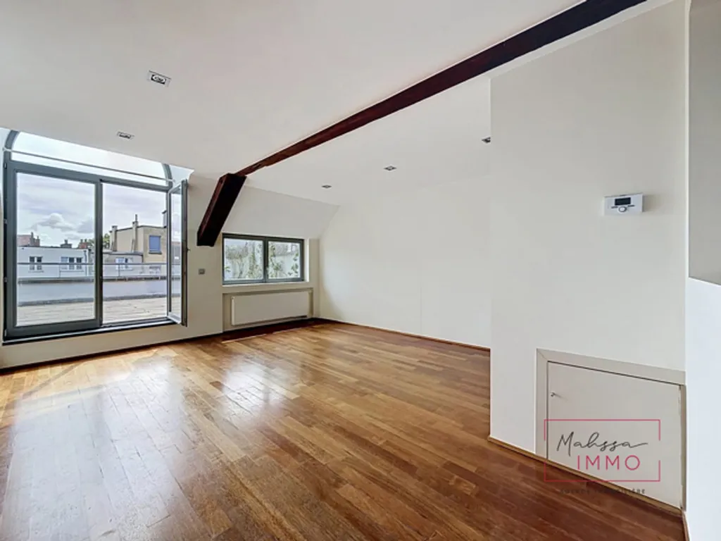 Stanze - Duplex with Terrace in Porte de Namur